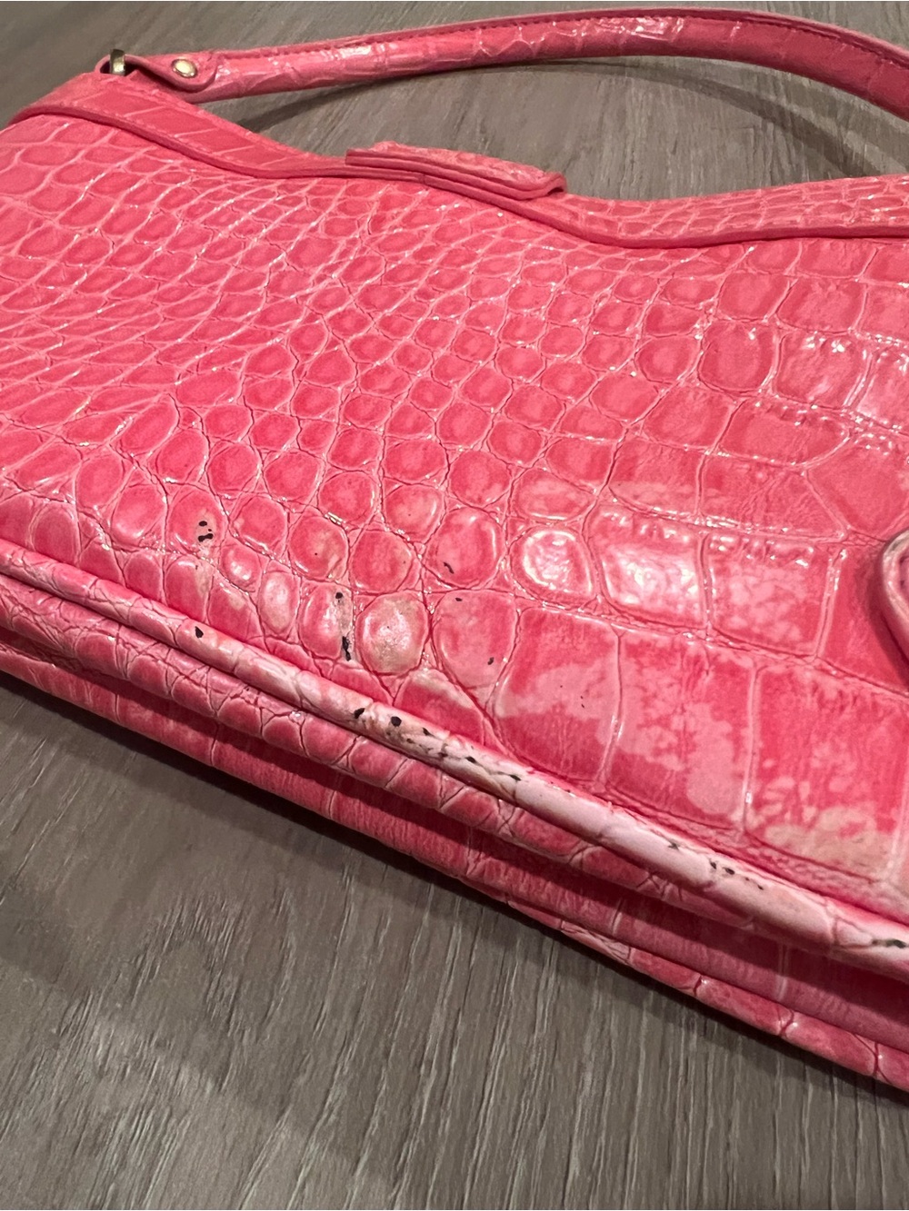 Liz Claiborne Pink Croc-Embossed Shoulder Bag with Gold Ring - Picture 7 of 10